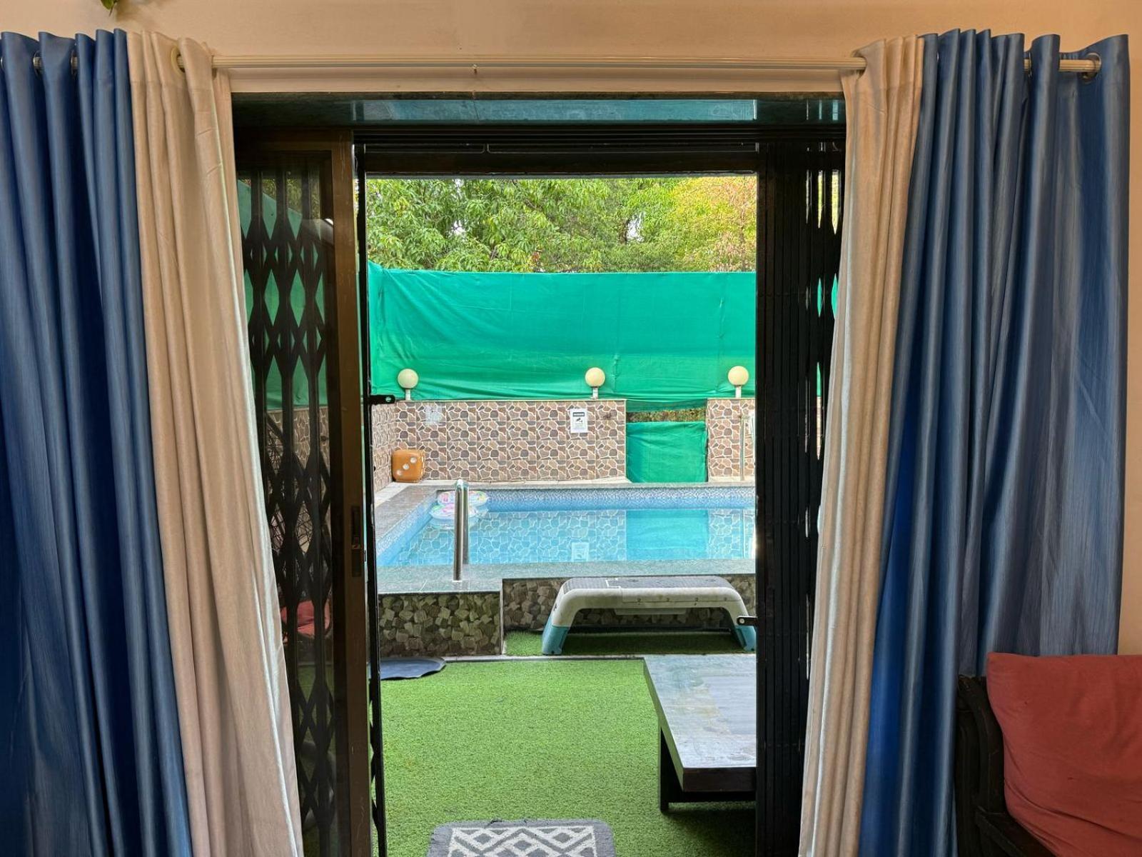 Villa Blue Heaven- Lonavala 2 Bhk With Private Pool! Esterno foto